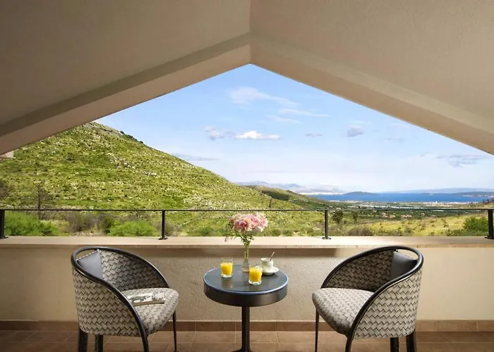 Villa Panoramic In Prgomet, Sea View And Private Pool
