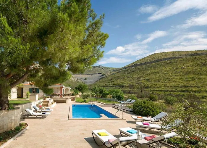 Panoramic In Prgomet, Sea View And Private Pool Villa *