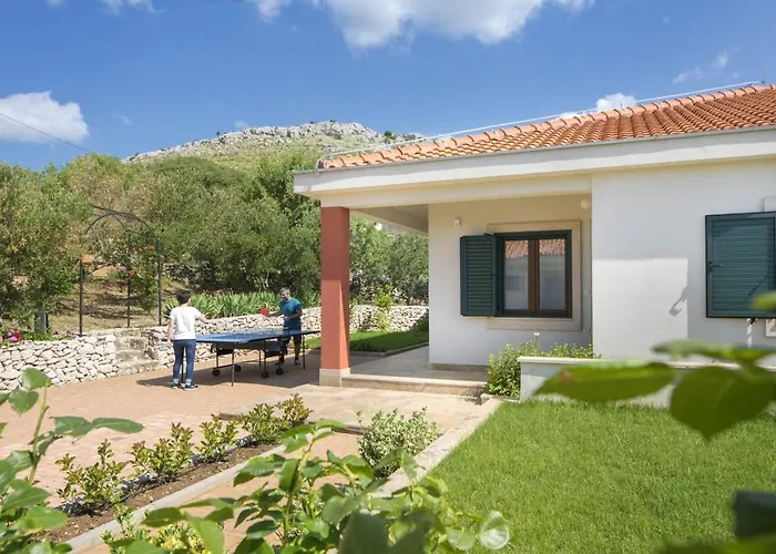 Villa Panoramic In Prgomet, Sea View And Private Pool Plano