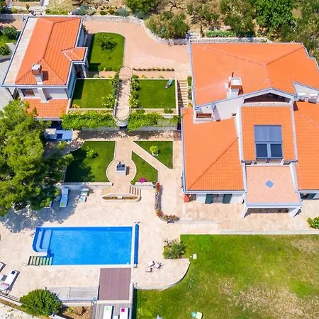 Panoramic In Prgomet, Sea View And Private Pool Plano