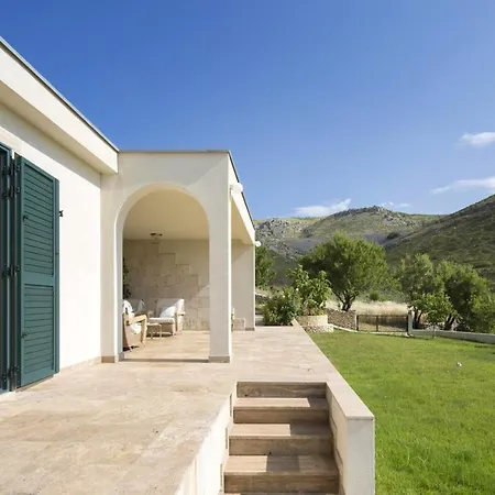 Panoramic In Prgomet, Sea View And Private Pool