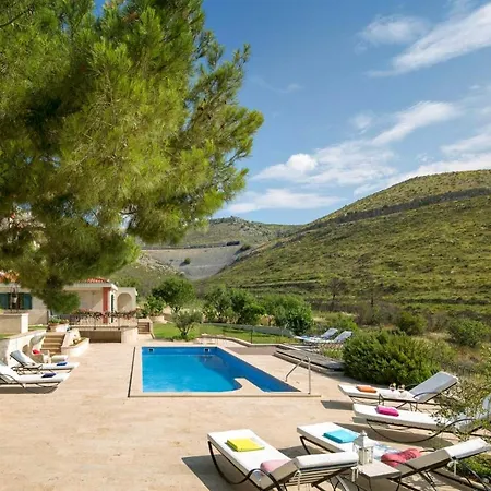 Panoramic In Prgomet, Sea View And Private Pool Villa *