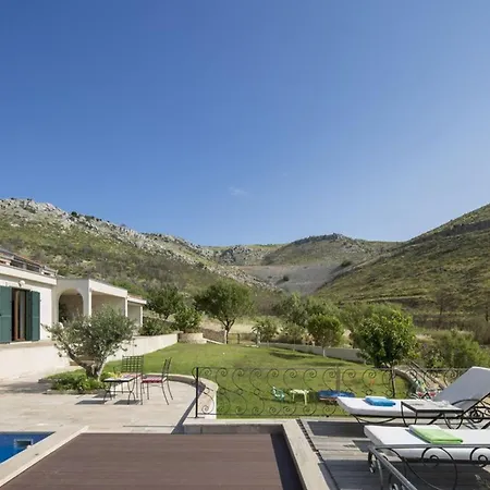 Villa Panoramic In Prgomet, Sea View And Private Pool